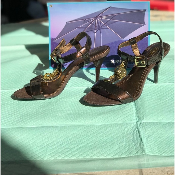 Coach Signature-C Patent Leather High Heels in Dark Brown Size 6.5 - Picture 5 of 11